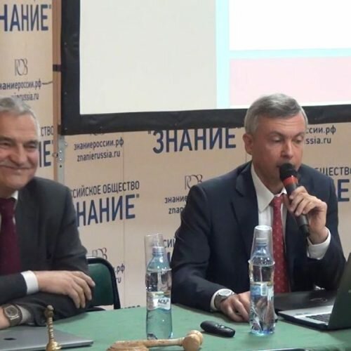 Нужно менять финансовую политику